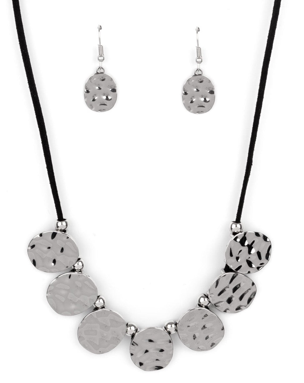 Turn Me Loose (black/silver)