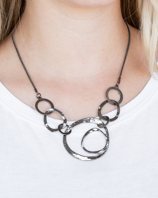 Progressively Vogue ( black)