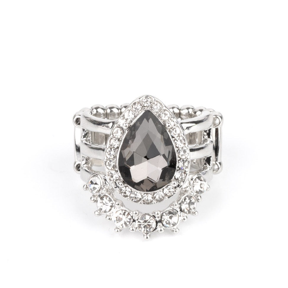 Elegantly Cosmopolitan (silver/grey)