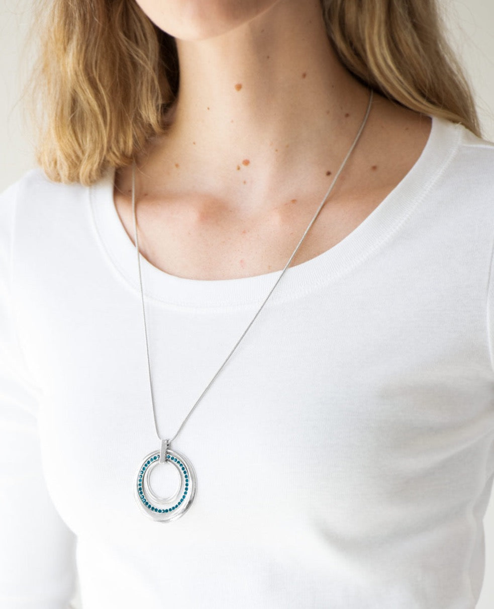Gather Around Gorgeous (blue)
