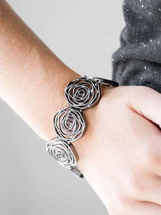 Beat Around the ROSEBUSH (black)