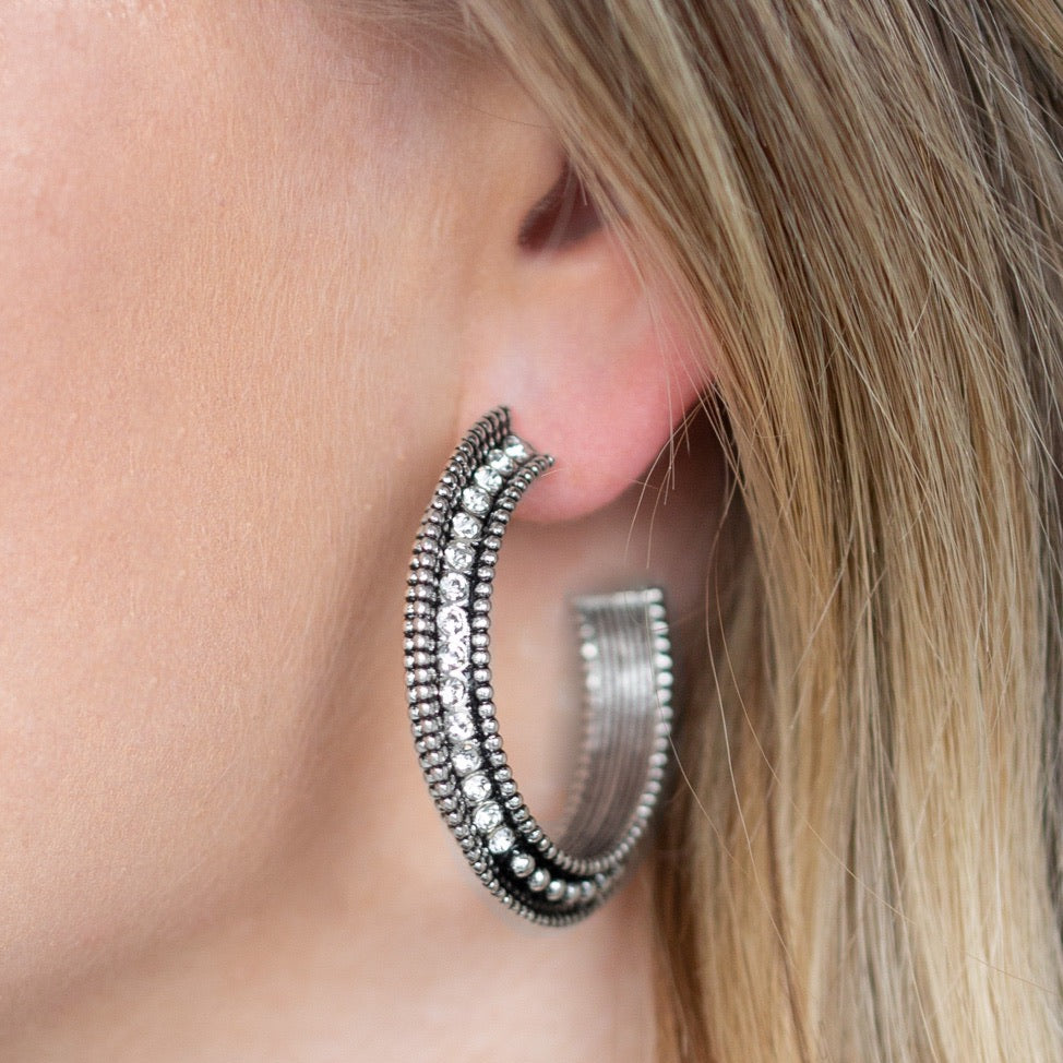 Retro Reverberation (silver/black)