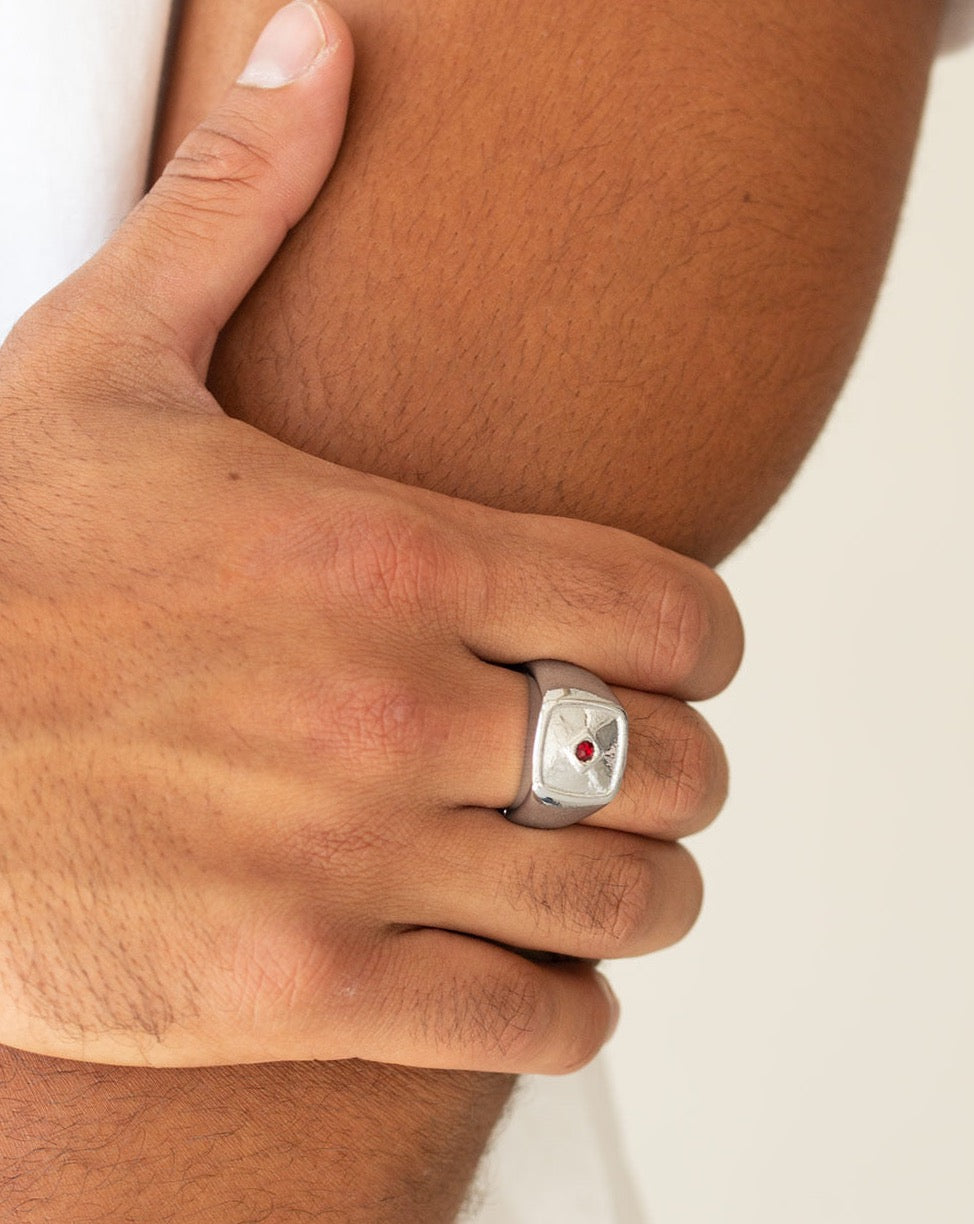 Immortal (silver/red)