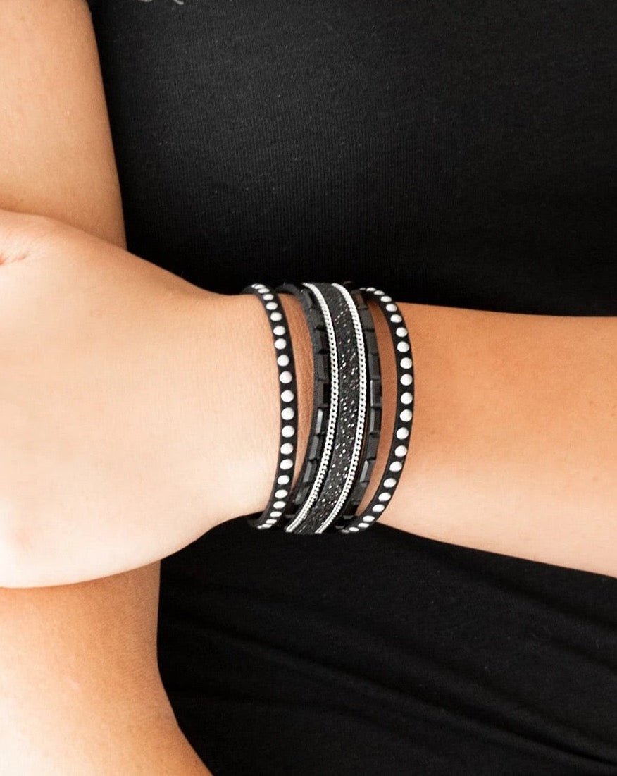 Seize The Sass (black)