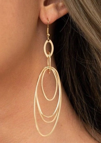 Oval The Moon (gold)